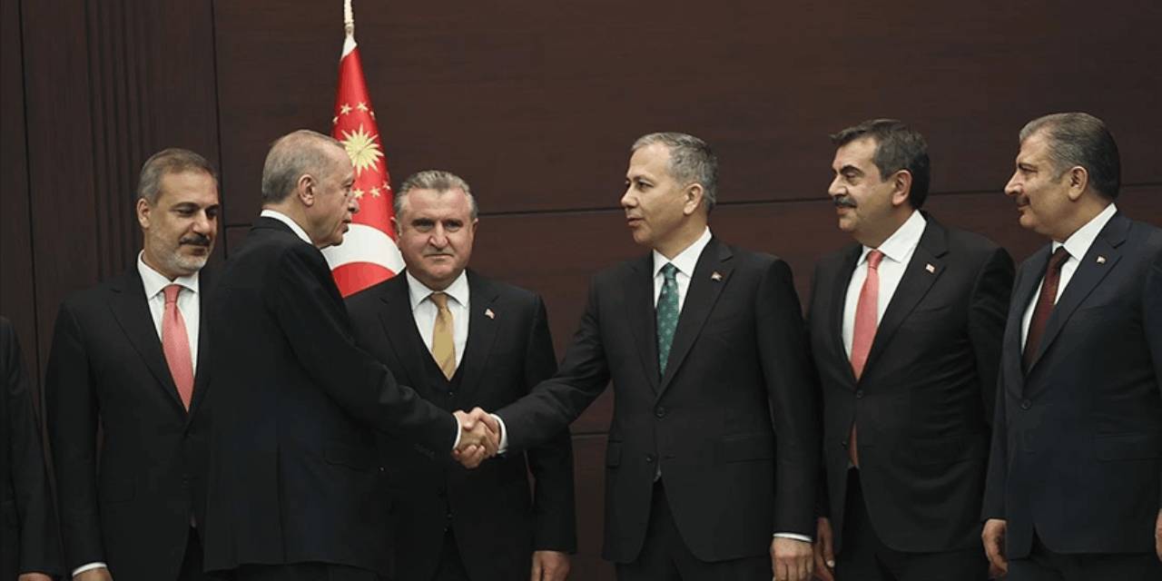 'Kabine değişimi' iddialarının ardından Ali Yerlikaya'dan satır arası mesajı