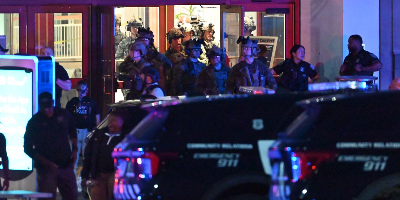 ABD'de bir AVM'de silahlı saldırı: 5 yaralı