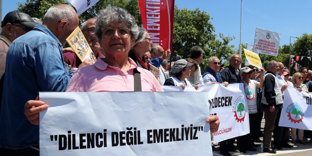 "Bayram ikramiyesi yılda 4 defa ve asgari ücret düzeyinde olmalı"