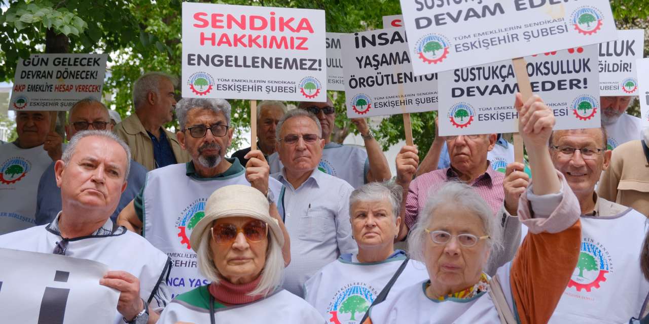 Emeklilerin ikramiye isyanı: Sokağa indiler
