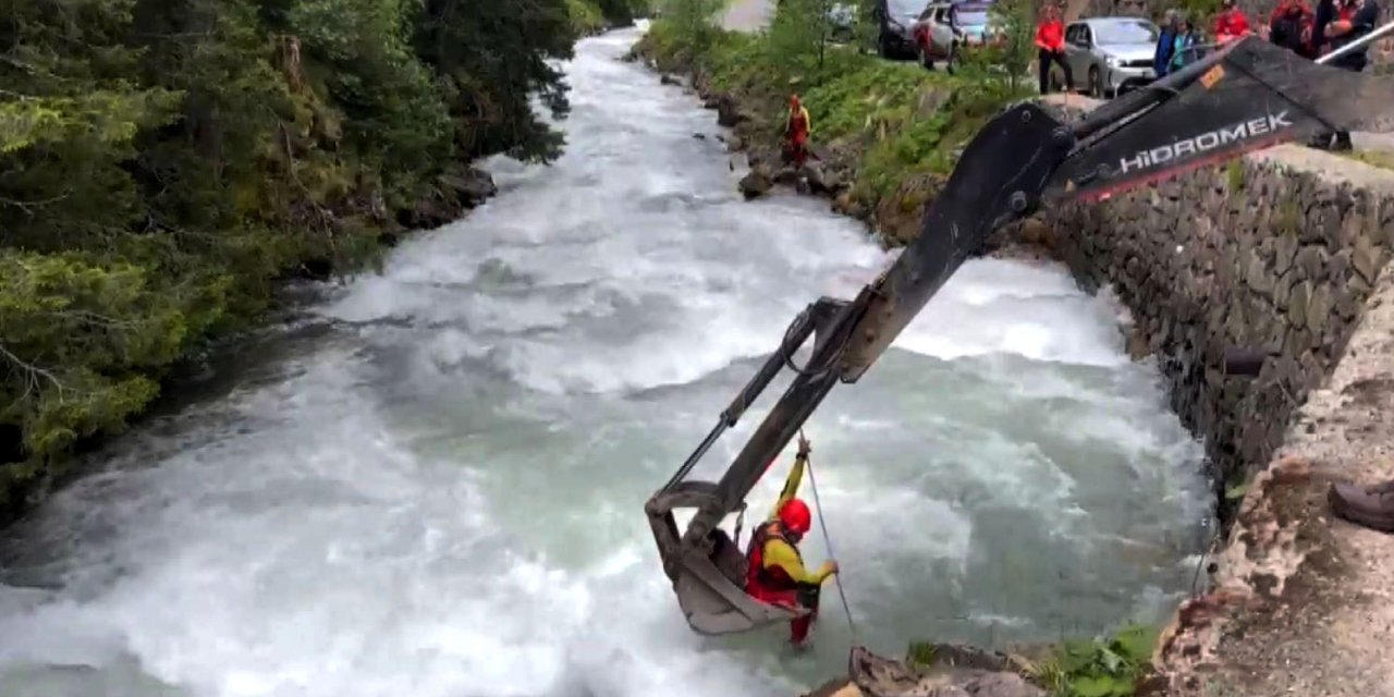 Dereye düşüp kaybolan çocuğun son görüntüleri ortaya çıktı
