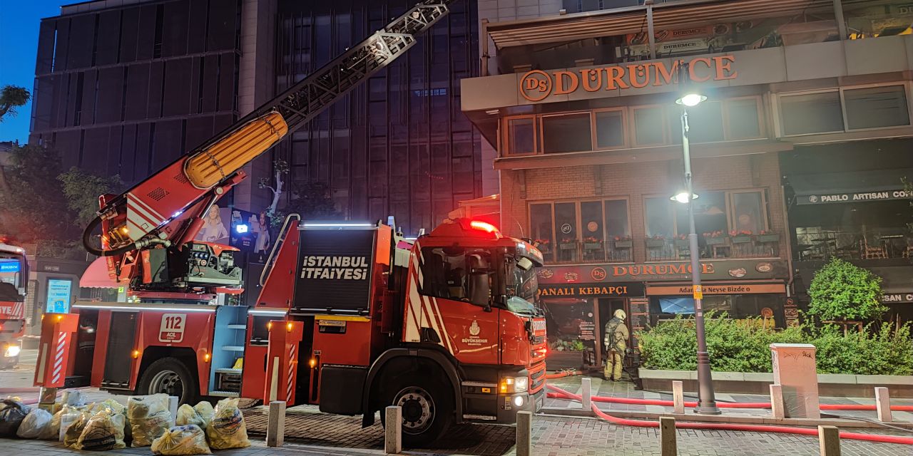 Beşiktaş'taki restoranda korkutan yangın