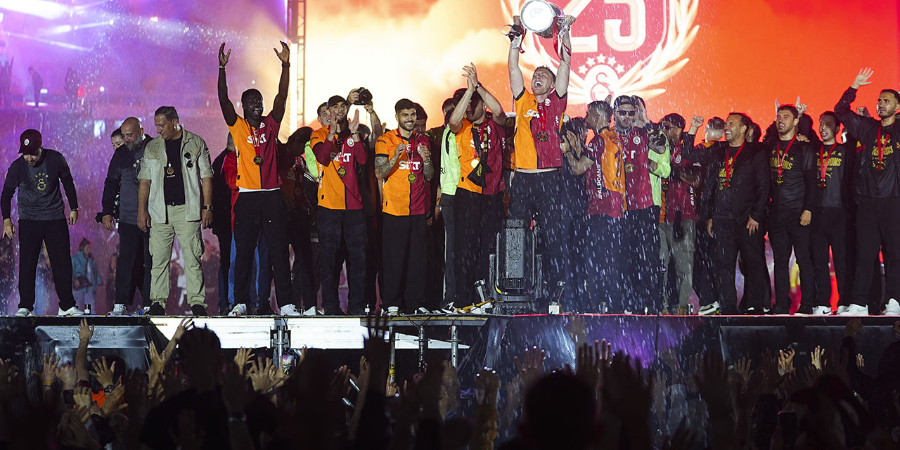 Galatasaraylı yıldızın hayalleri yıkıldı: Yönetime tepkisini açıkladı