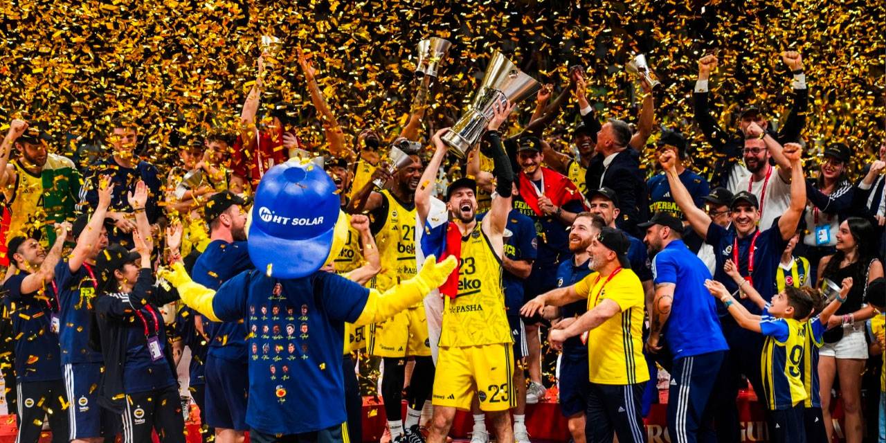 Ahmet Çakar Fenerbahçe'nin şampiyonluğundaki skandalı açıkladı