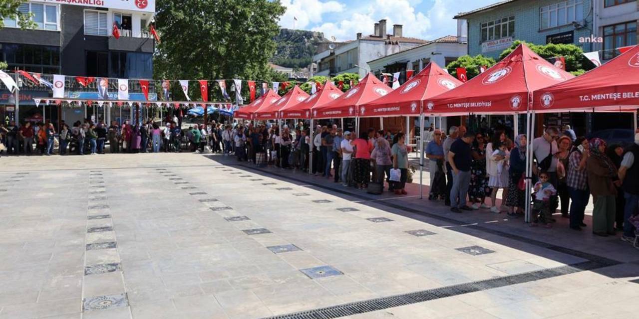 Belediye ücretsiz dağıttı: Vatandaş kuyruğa girdi