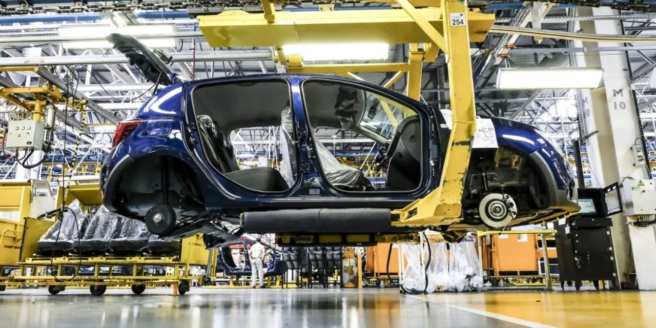 Otomotiv devi durmuyor! Üst üste 4 ay satış rekoru kırdı