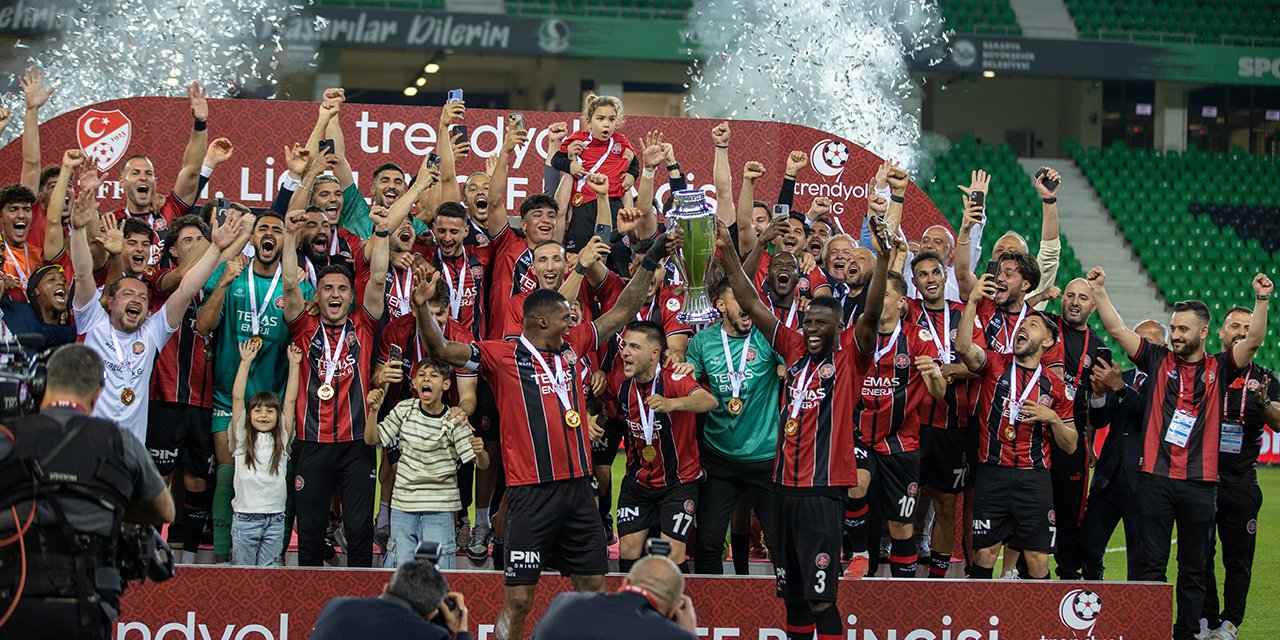 Karagümrük kupasını aldı