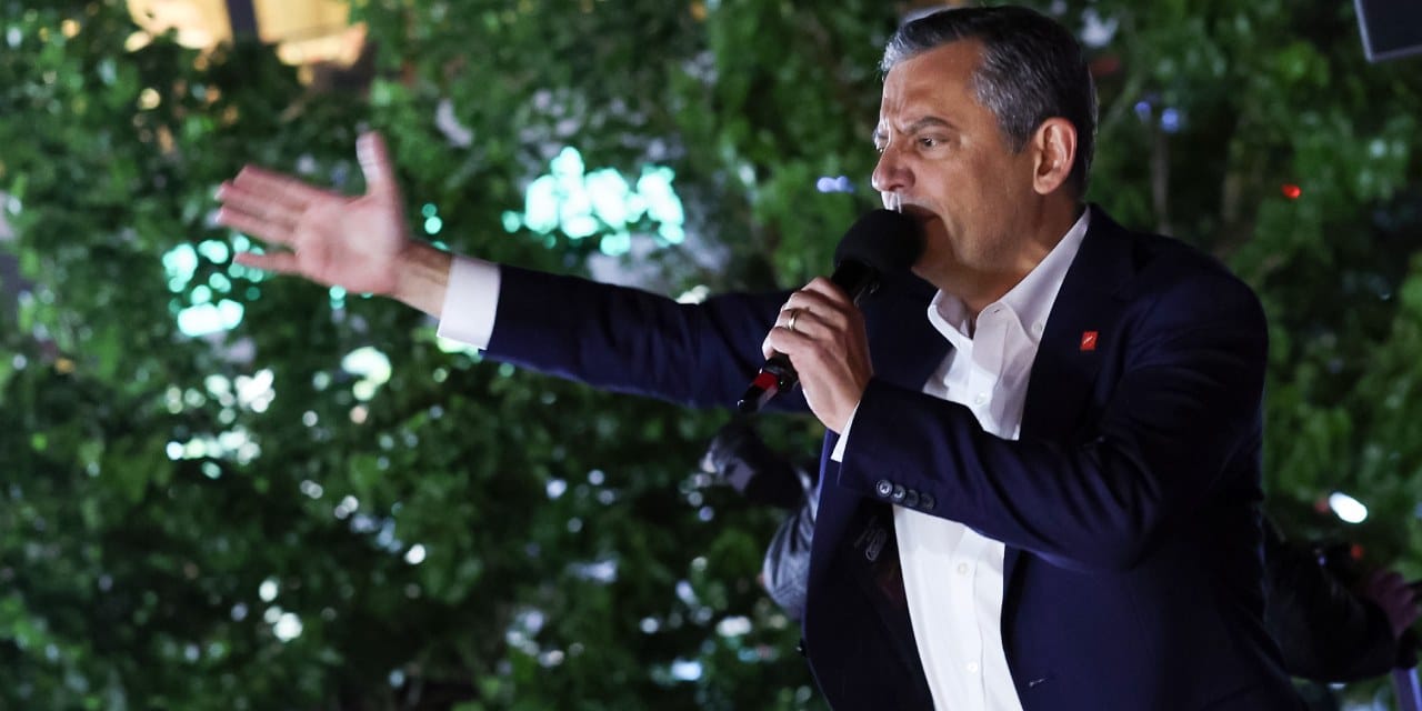 Özgür Özel'den infaz paketine ilk tepki: Ellerine yüzlerine bulaştırdılar