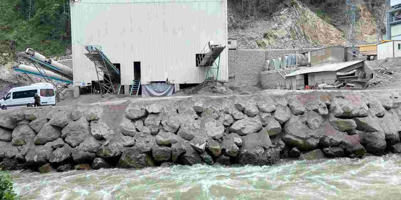 Fırtına deresinde bilim kurulu heyeti keşif yaptı! Çevrecilerden Cengiz İnşaat'a tepki