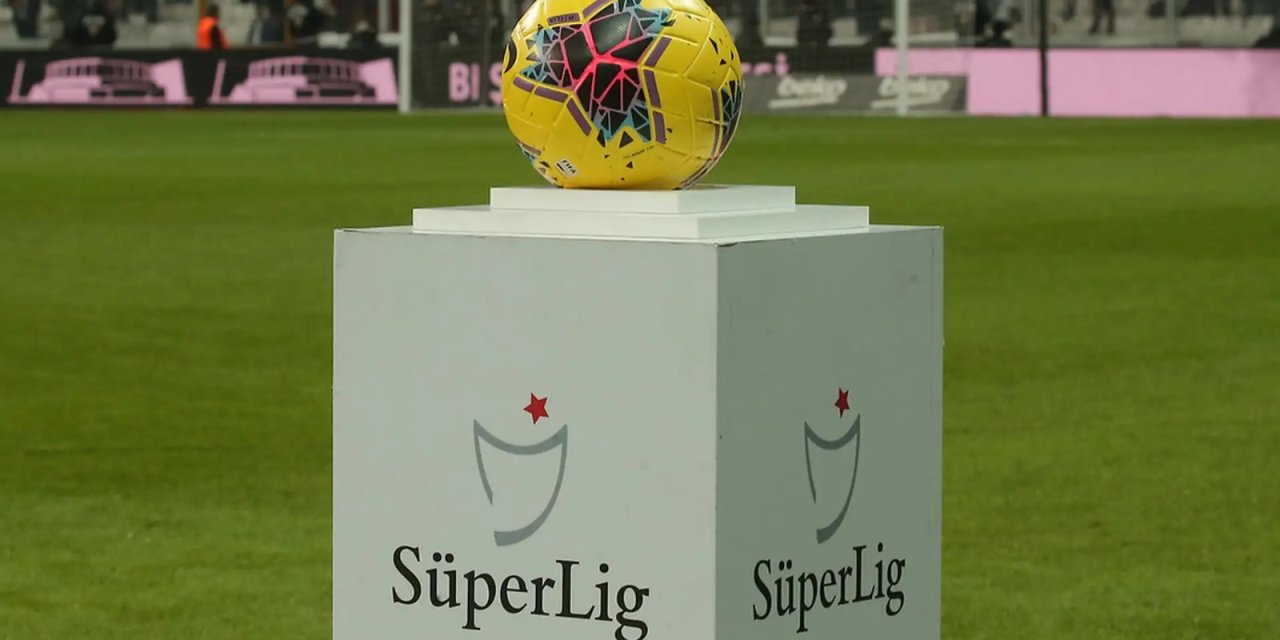 Süper Lig'de gelecek sezon mücadele edecek 18 takım kesinleşti
