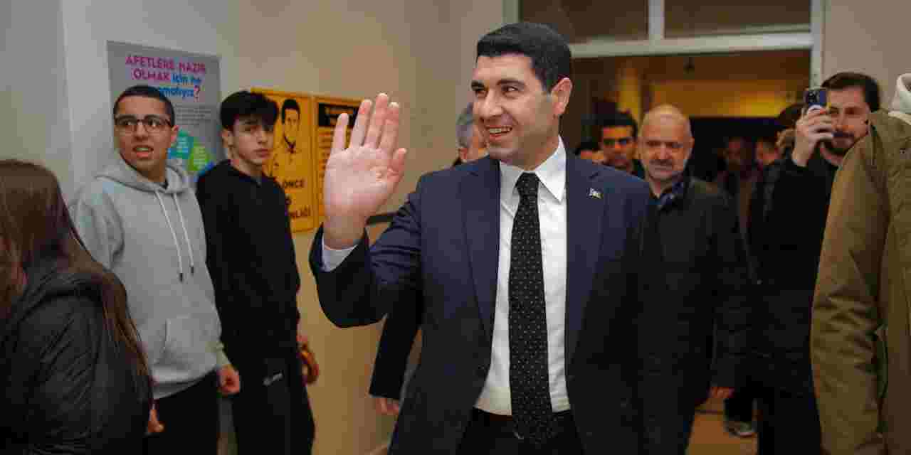 İBB'ye yönelik operasyonlarda gözaltına alınmıştı! Avcılar Belediye Başkanı Çaykara'dan ilk açıklama