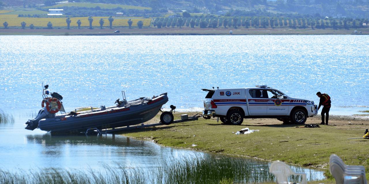 Bir anlık ihmal, genç babayı baraj gölünün derinliklerine gömdü