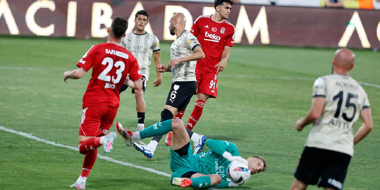 Beşiktaş kapanışı 4-0'la yaptı