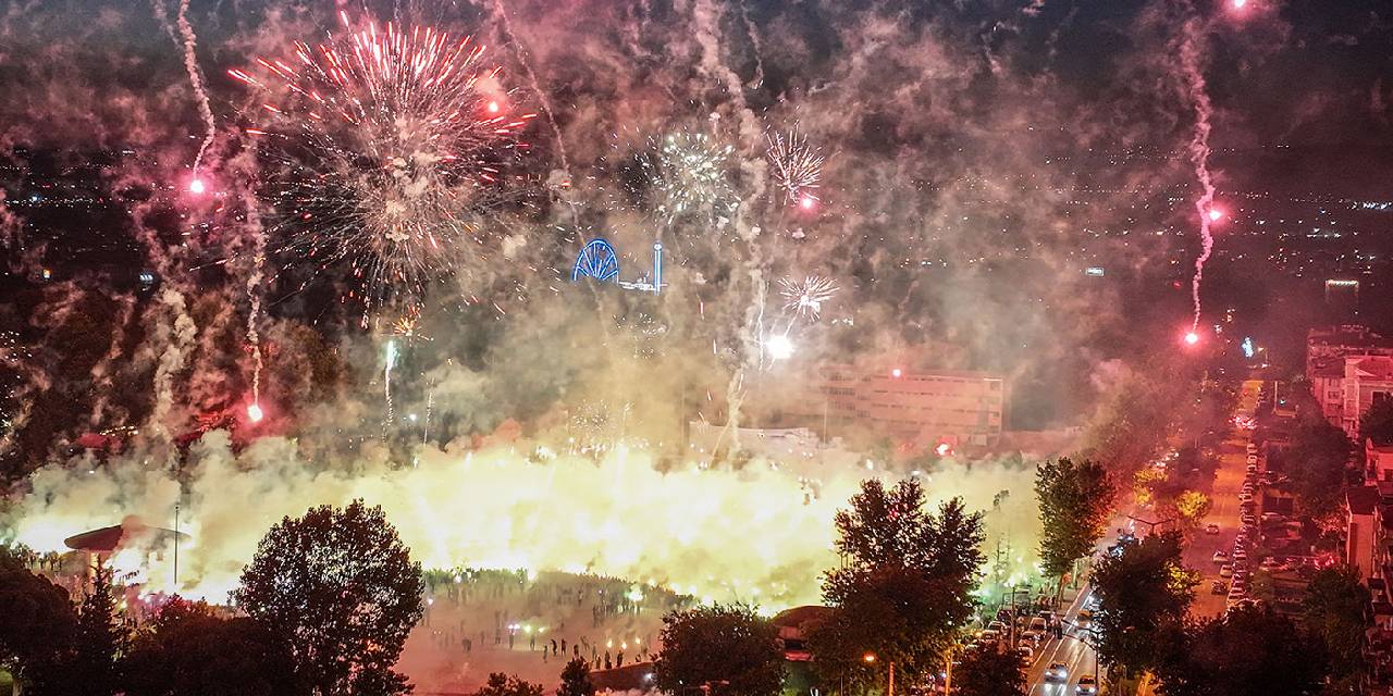 Binlerce taraftar Bursaspor için toplandı