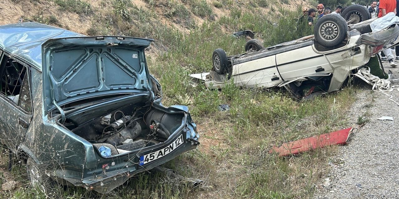 Genç sürücüler çarpıştı, araçlar takla attı: Feci kazada 7 yaralı