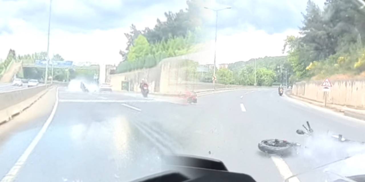 Kocaeli’de zincirleme motosiklet kazası: O anlar kamerada