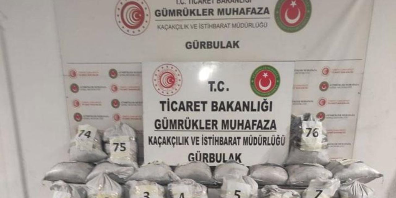 Kömür görünümlü zehir! 1.8 ton metamfetamin ele geçirildi
