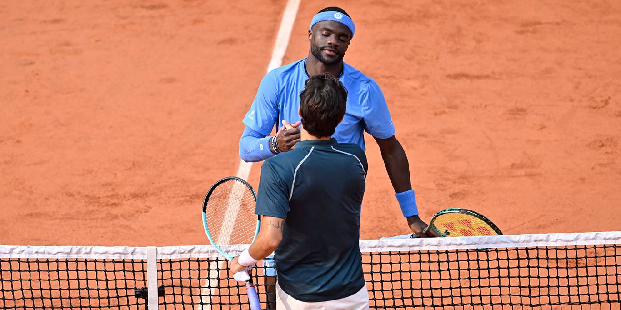 Fransa Açık'ta 2 saat 47 dakikada yarı final geldi