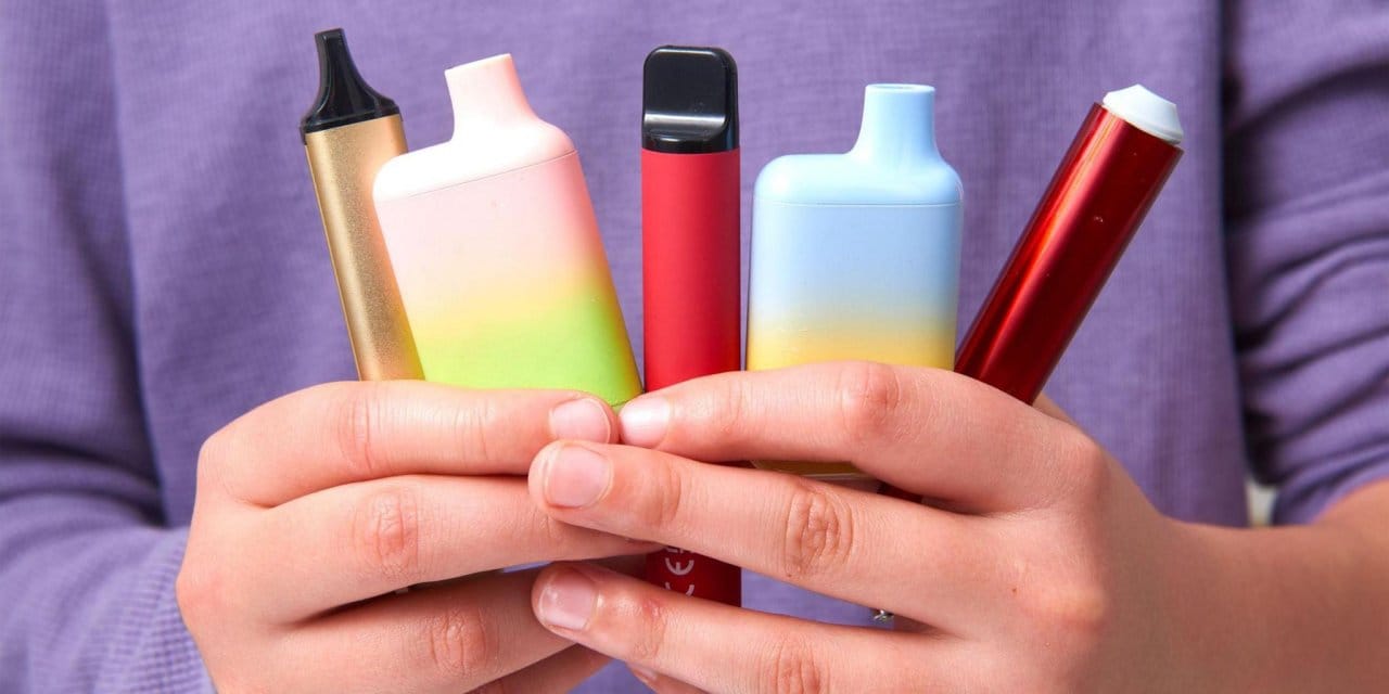 İngiltere'de elektronik sigara yasağı resmen başlıyor!