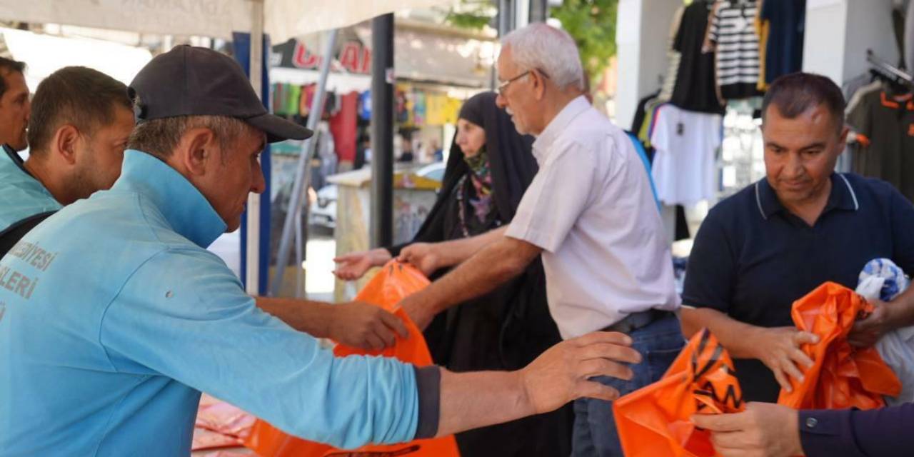 Belediye stant kurdu: 70 bin adet ücretsiz dağıttı