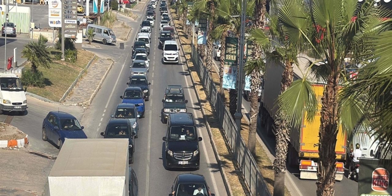 24 saatte 50 bin araç şehre akın etti