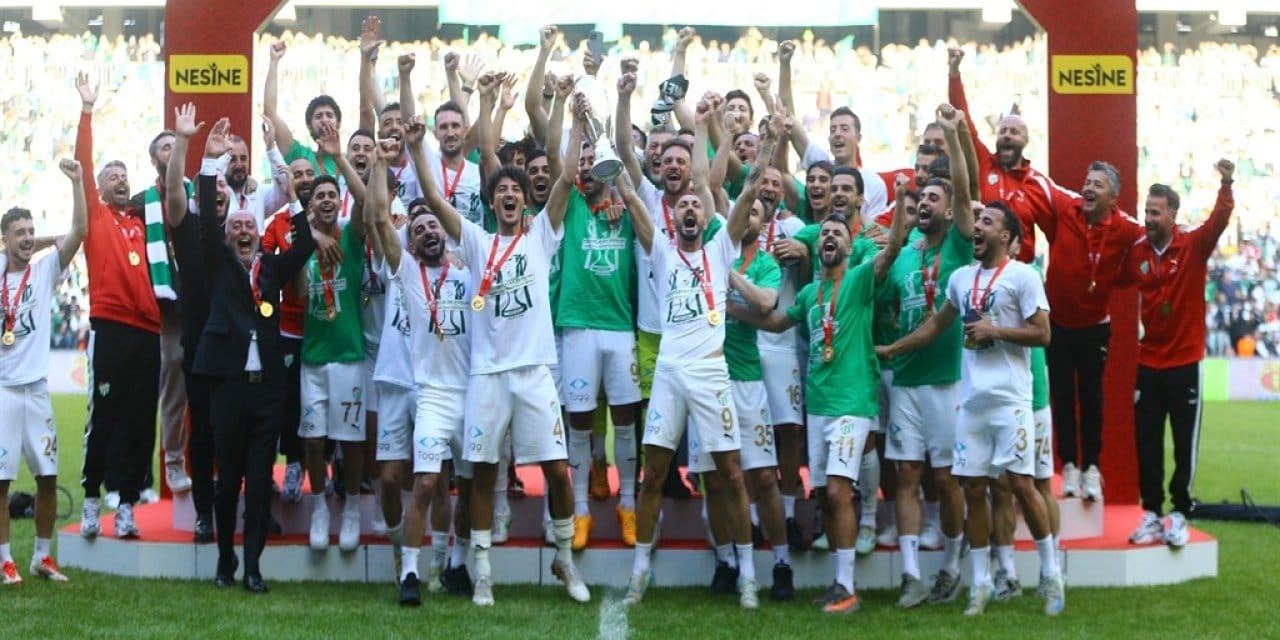 Bursaspor'da sürpriz ayrılık