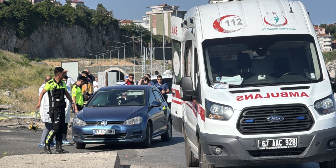 Zonguldak'ta otomobil ve motosiklet çarpıştı: 2 ölü