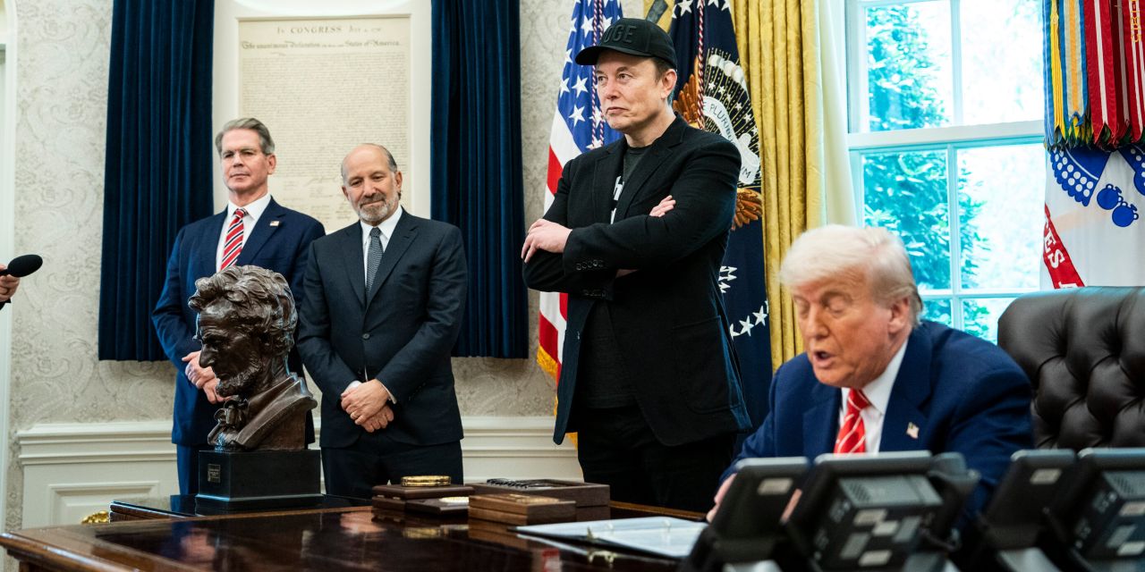 Musk, Trump'ın azledilmesi çağrısı yaptı