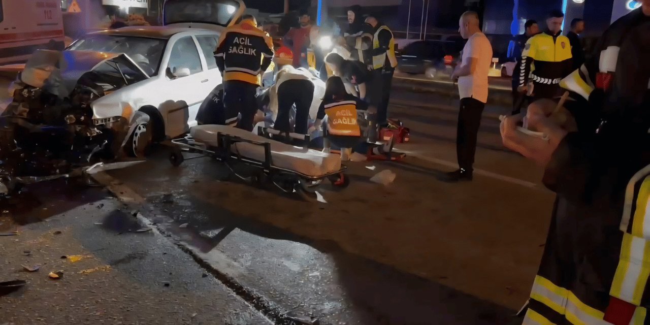 Feci kaza: Akaryakıt tankeri ile çarpıştı