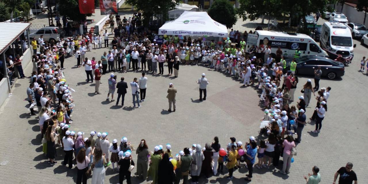 Tekirdağ’da 79 yıllık gelenek devam etti: Bunu daha önce mezarlıkta yapıyorduk