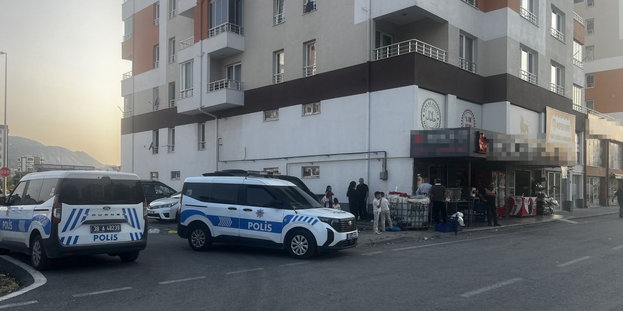 Kasapta korkunç kaza, elini kıyma makinesine kaptırdı