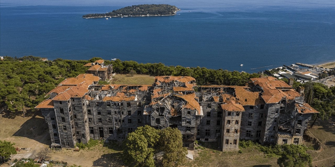 Karar verildi: Büyükada Rum Yetimhanesi otel olacak