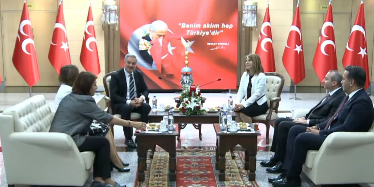 MHP ve DEM Parti arasında 'Sizi dışlamıyoruz' diyaloğu