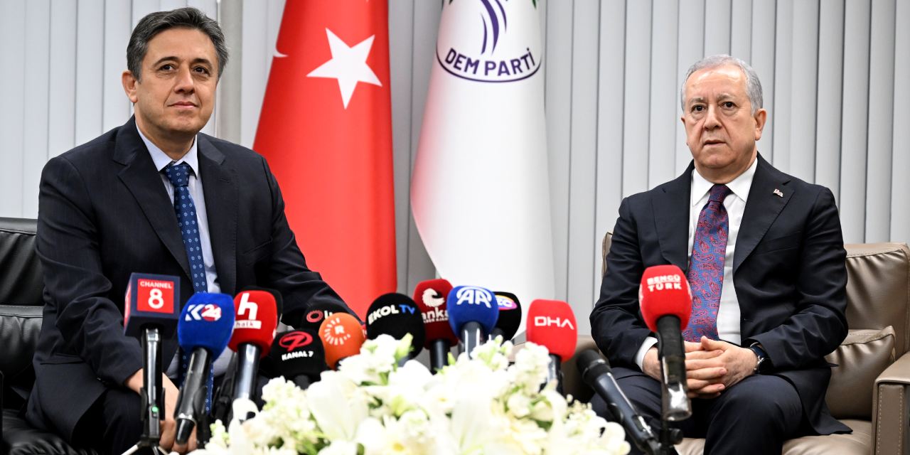 DEM Parti ve MHP arasında 'Demli çay' sohbeti! "İçmiyorum desem..."