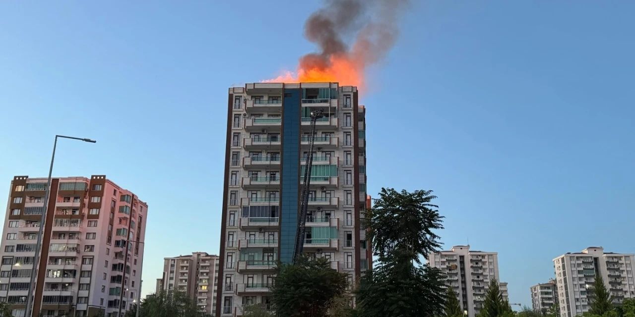 Diyarbakır'da yangın faciasında gözaltı sayısı 5'e yükseldi