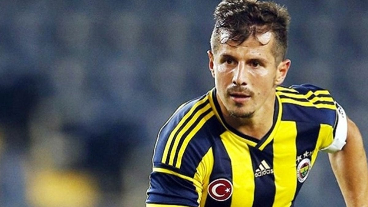 Emre Belözoğlu: Futbol bitse dahi Fenerbahçe'nin neferi olacağımdan kimsenin şüphesi olmasın