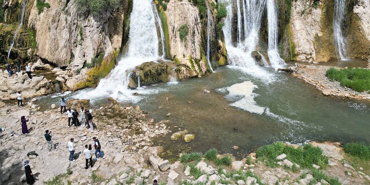 Kurban Bayramı'nda Van'a akın ettiler