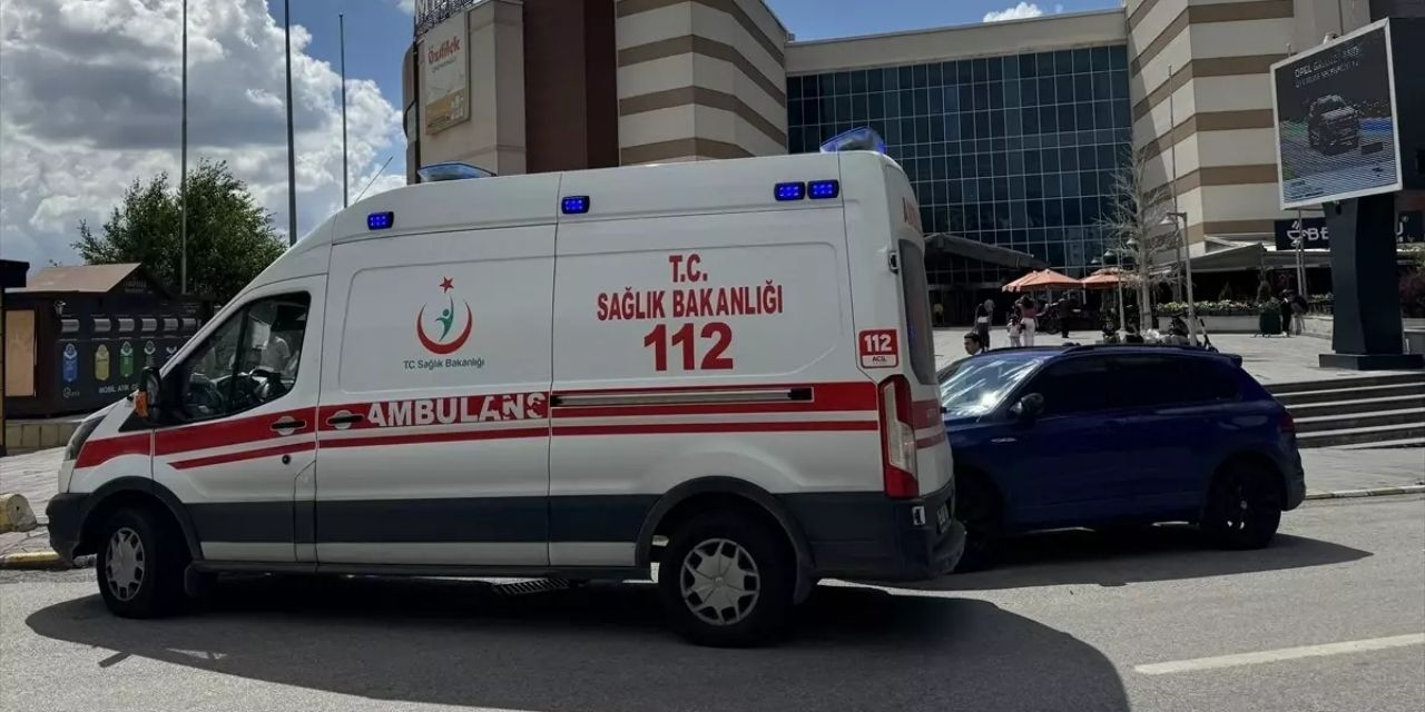 Erzurum’da arkadaşlar arasında bıçaklı kavga: 3 yaralı