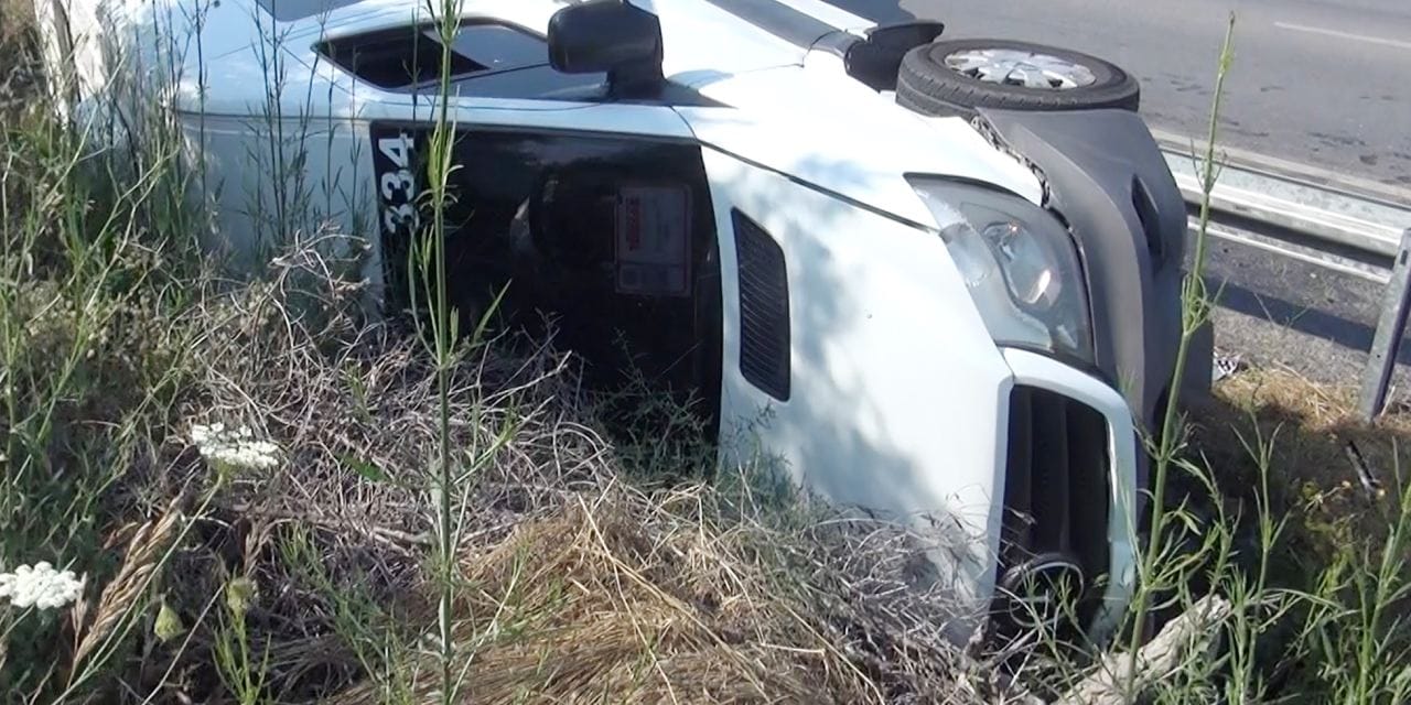 12 turistin yolculuğu kâbusa döndü: Şoför kaçtı