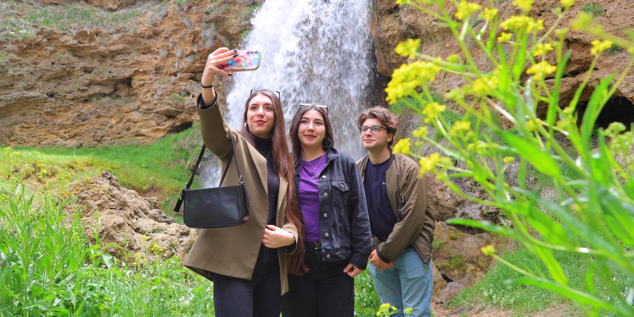 Bayburt'un saklı cennetini gören hayran kaldı: Tatilciler akın etti