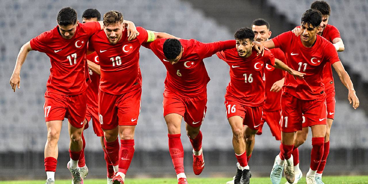 Milli Takım kazandı: Beşiktaşlı isim yıldızlaştı