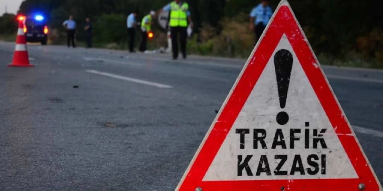 Kontrolden çıkan araç devrildi: 5 kişi yaralandı