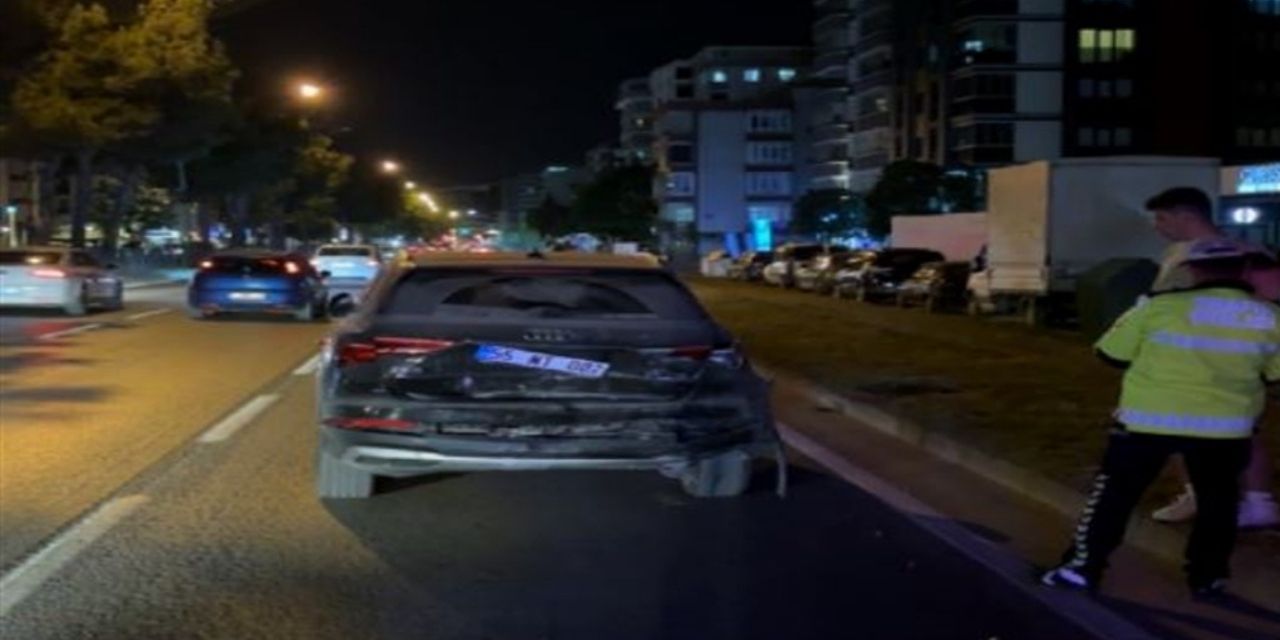 İki otomobil çarpıştı: Birçok kişi yaralandı