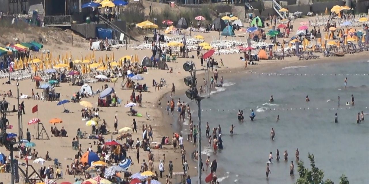 Tatilciler Şile’ye akın etti, plajlar doldu taştı