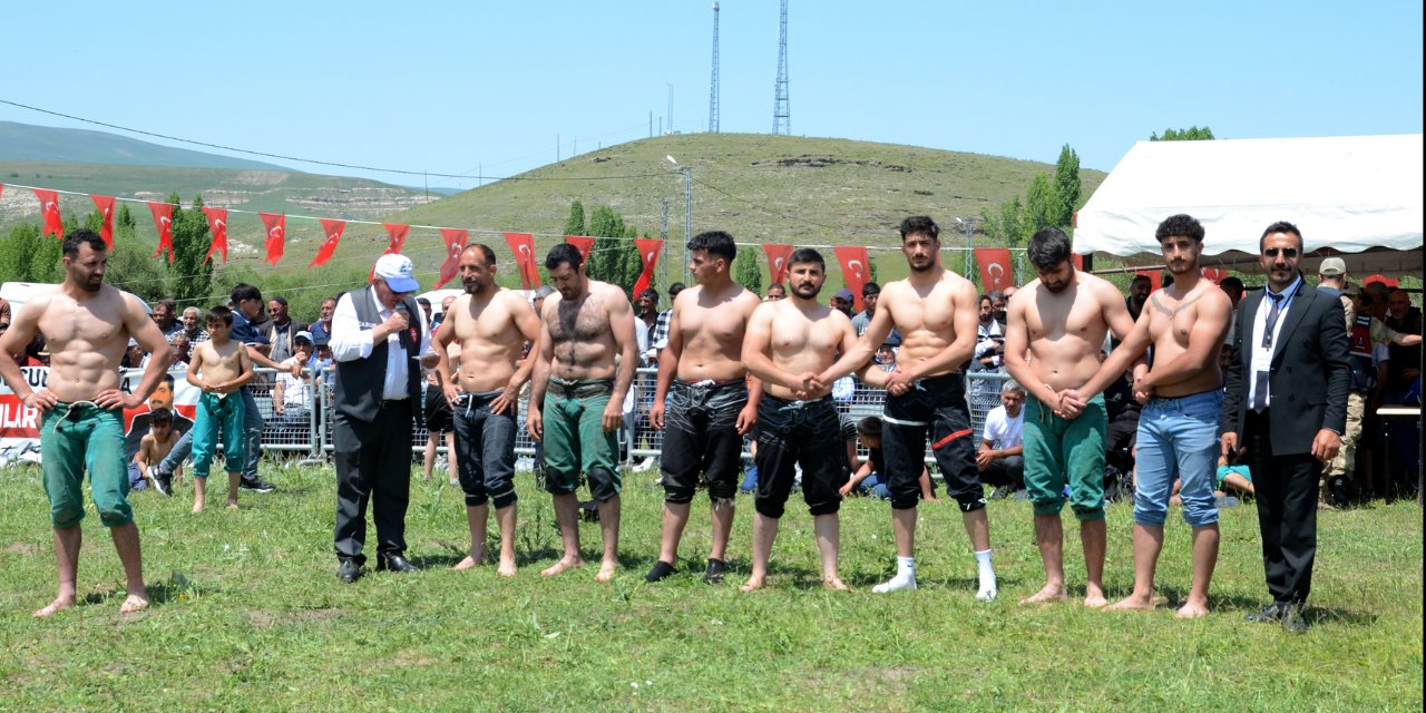 Başpehlivanlığı Yunus Emre Yıldız kazandı