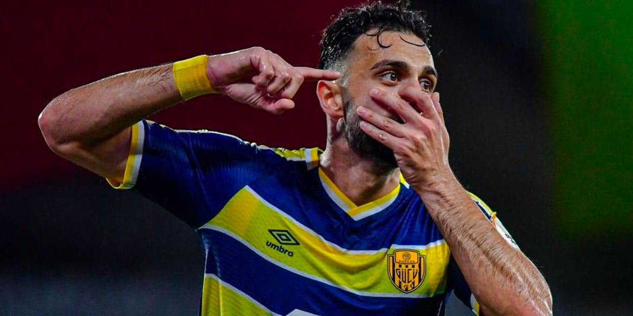 Kulübü 2. Lige düştü: Kendisi Süper Lig'e gidiyor