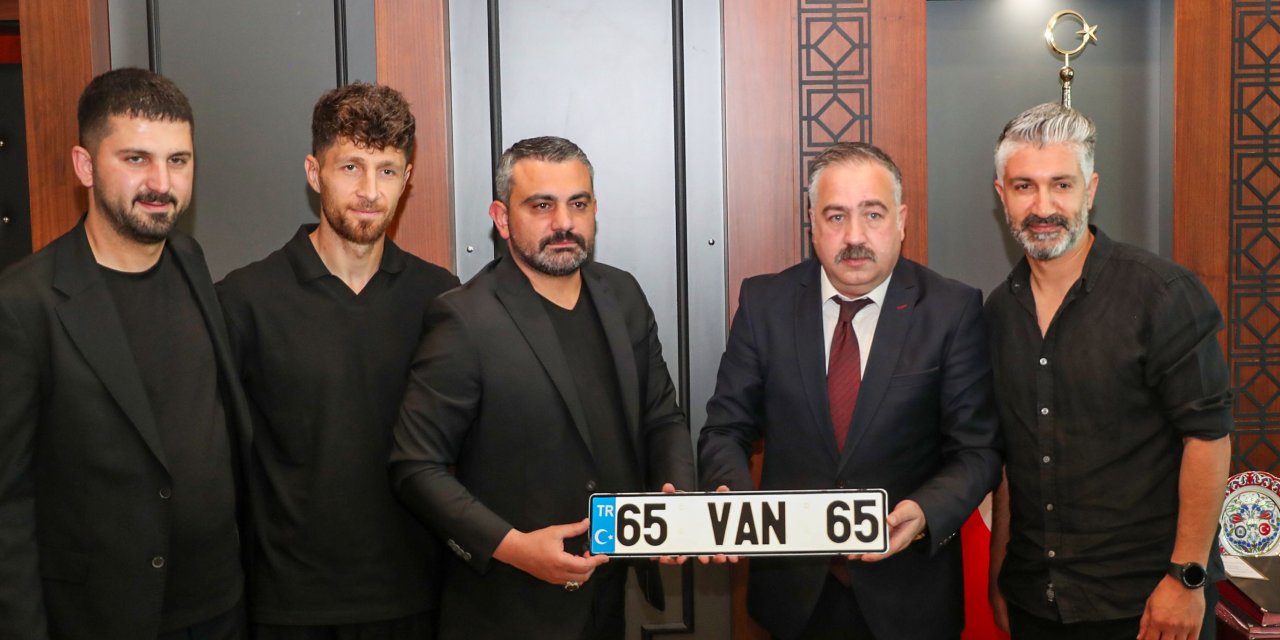 Vanspor'a şampiyonluk hediyesi