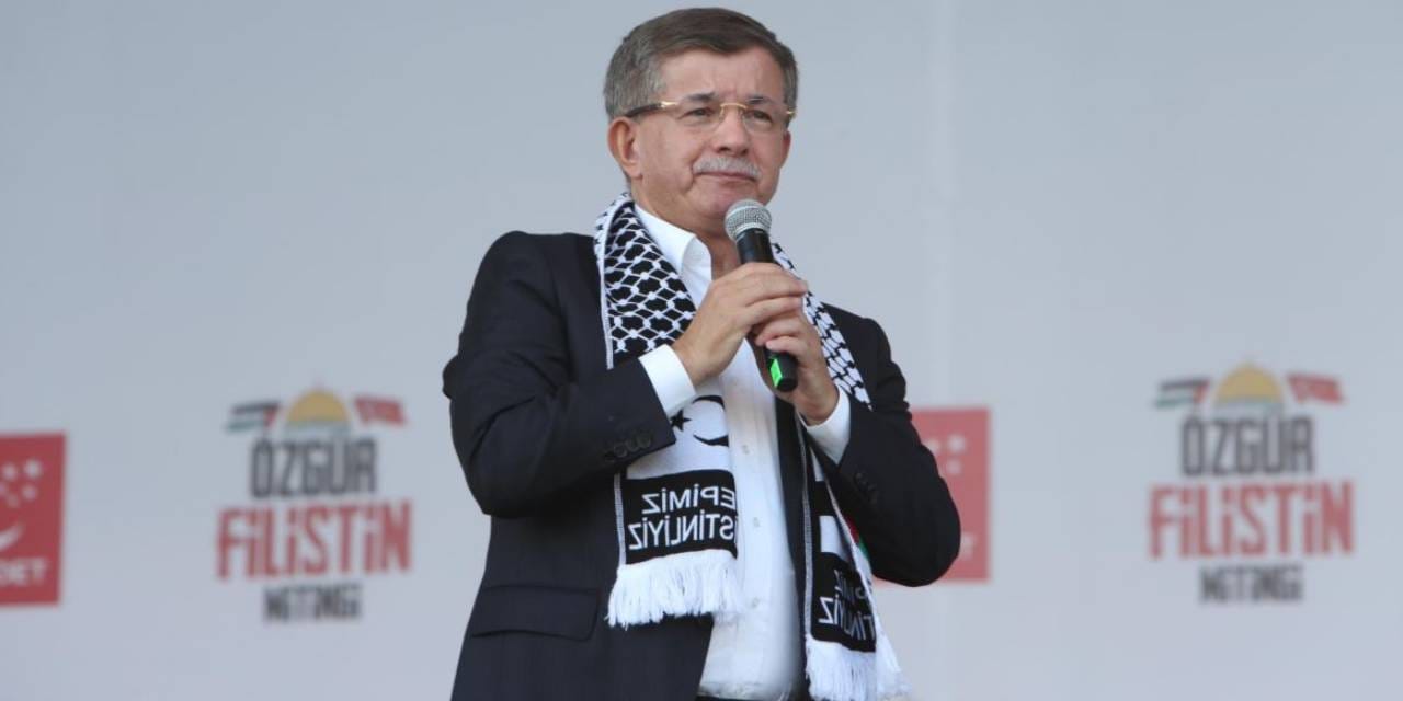 Davutoğlu Gazze ziyareti için bayram sonrasını işaret etti