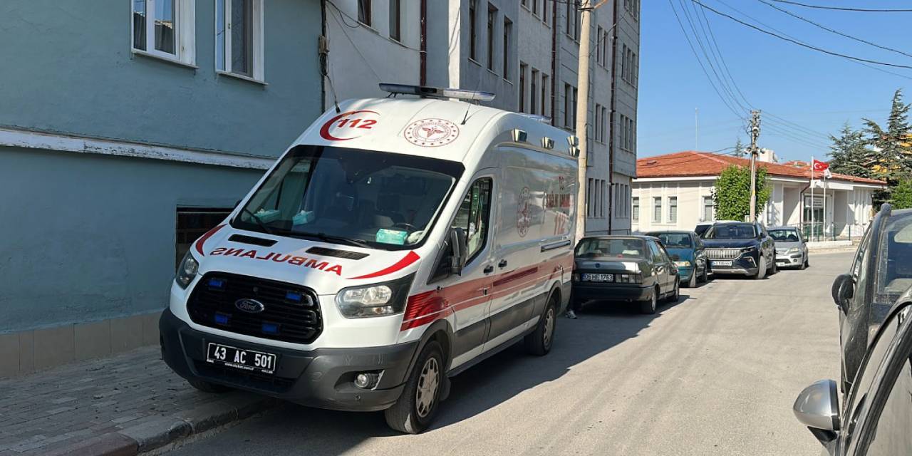 Eski belediye başkanı evinde ölü bulundu