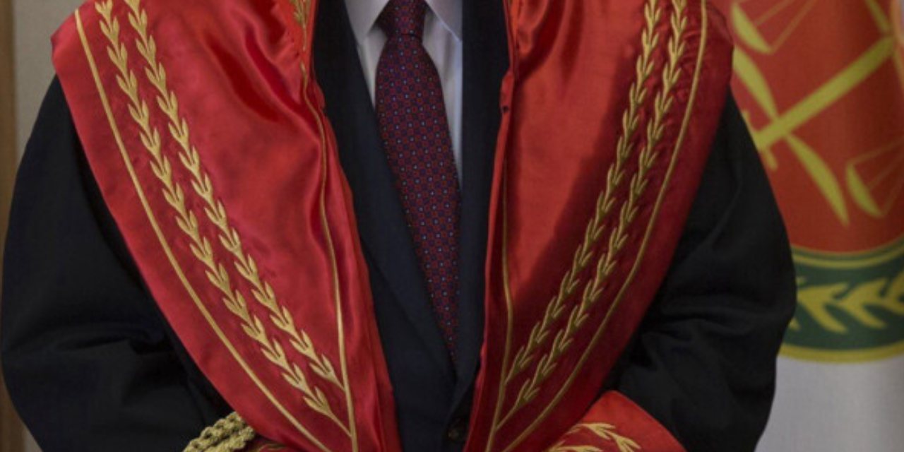Danıştay Hakimi başından vuruldu
